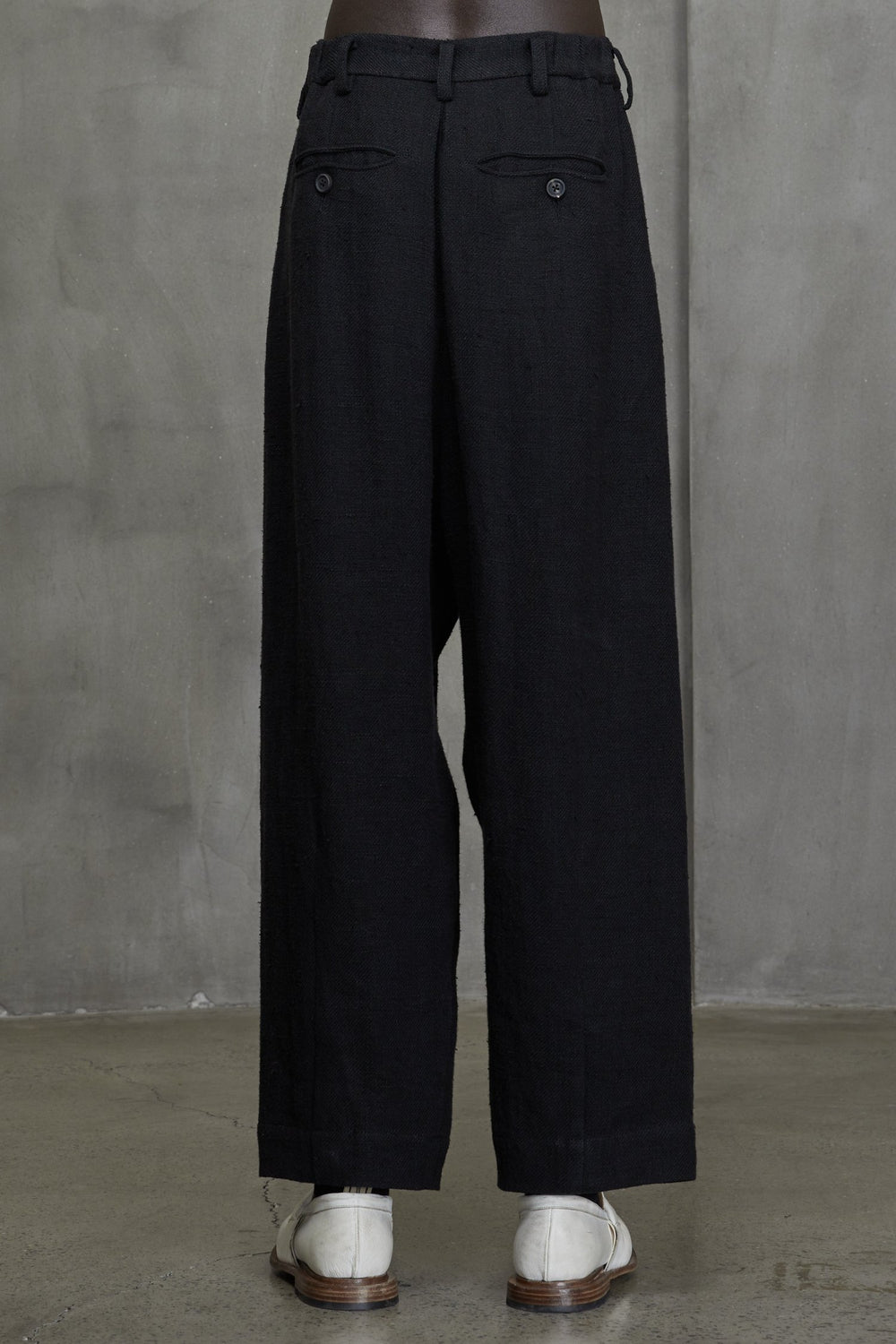 Front Pleats Drawstring Trousers Black