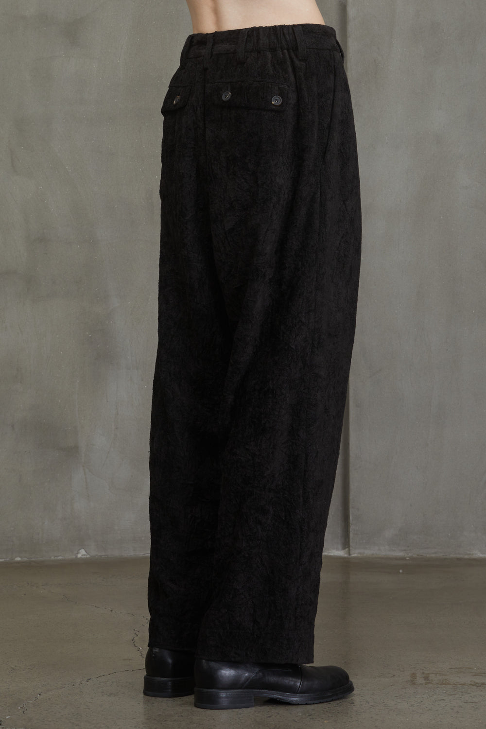 Velvet Front Pleats Trousers