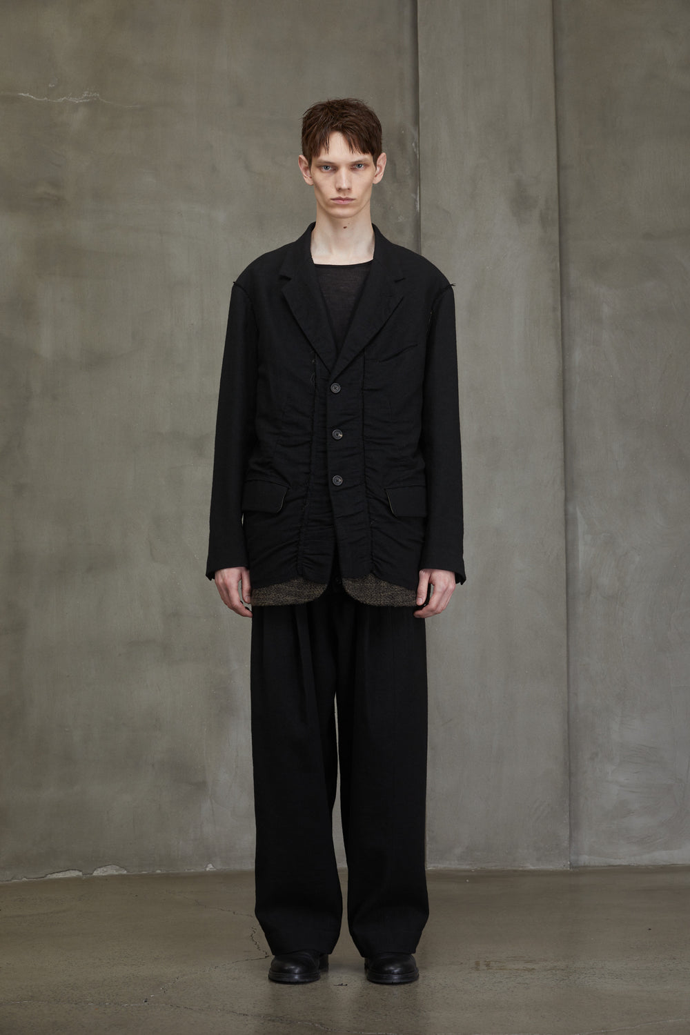 Raw Edge Shoulder Three Button Jacket