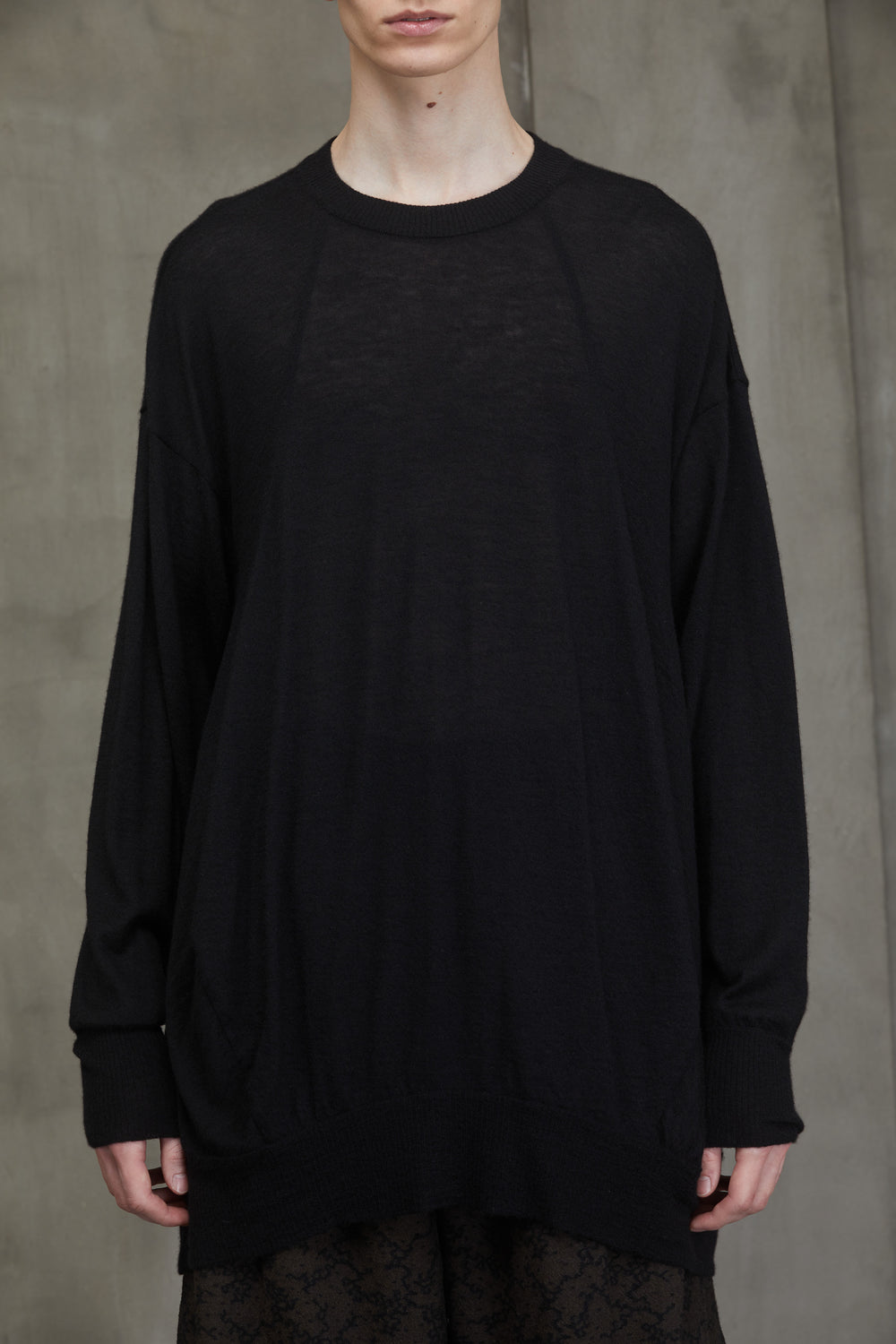 Oversized Round Neck Sweater Black