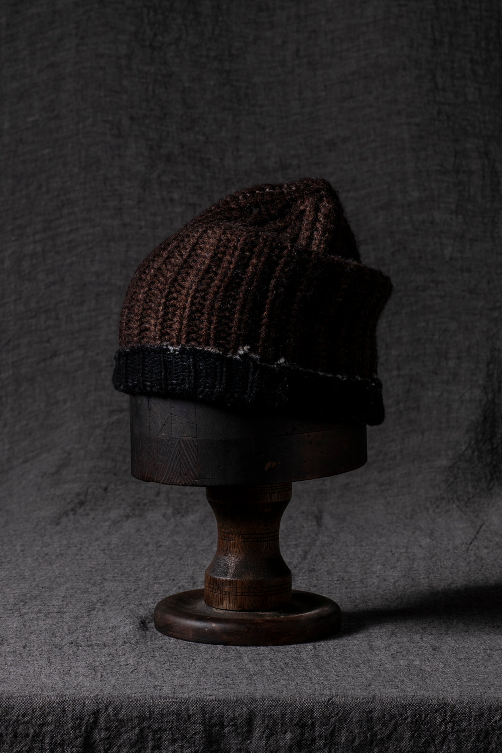 Unisex Corn Cob Stitch Distressed Beanie N/Brownie