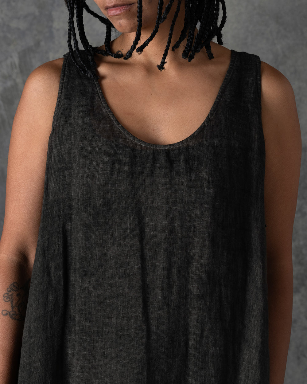 Medium Tank Dress Dark Grey / Brown T-200