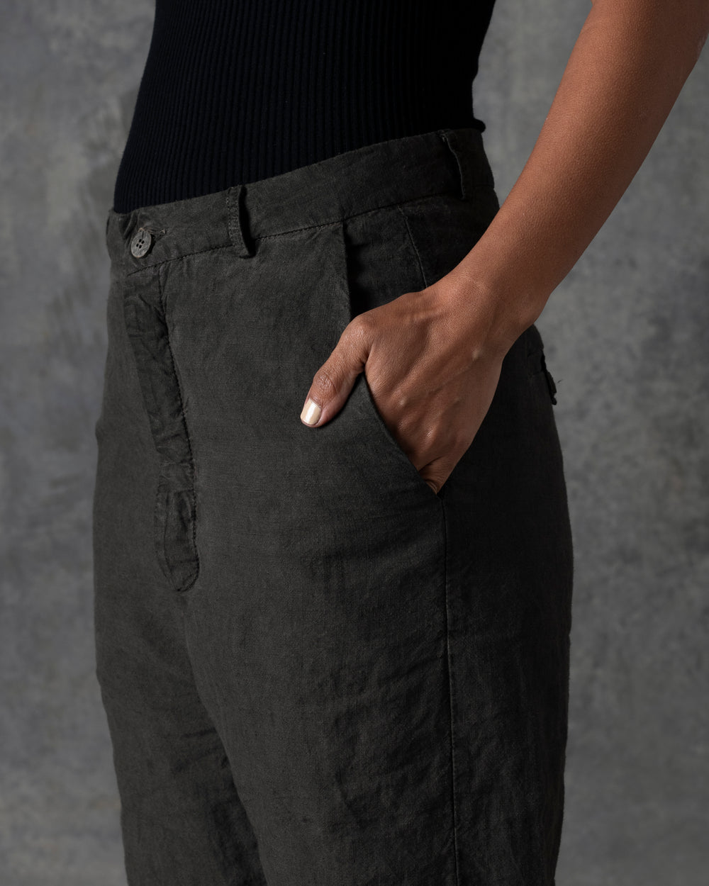 Large Fit Pant Button Closure Dark Grey / Brown T-103