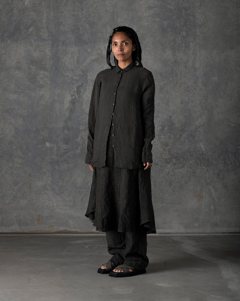 Relaxed Linen Shirt Collar Dark Grey / Brown T-200