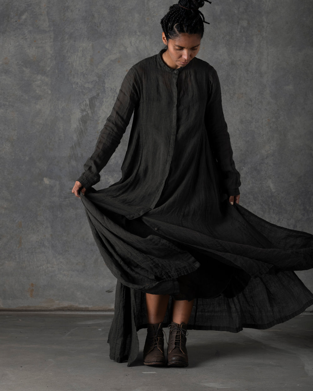 Long Shirt Dress Dark Grey / Brown T-200