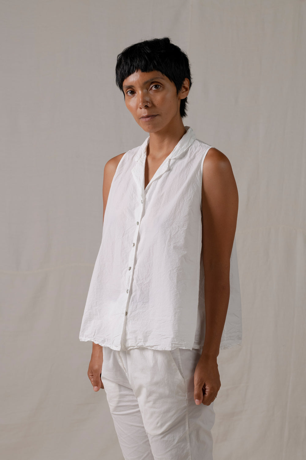 Sleeveless Collar Shirt TC Milk