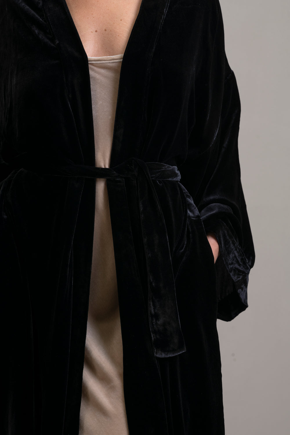 Velvet Robe Black