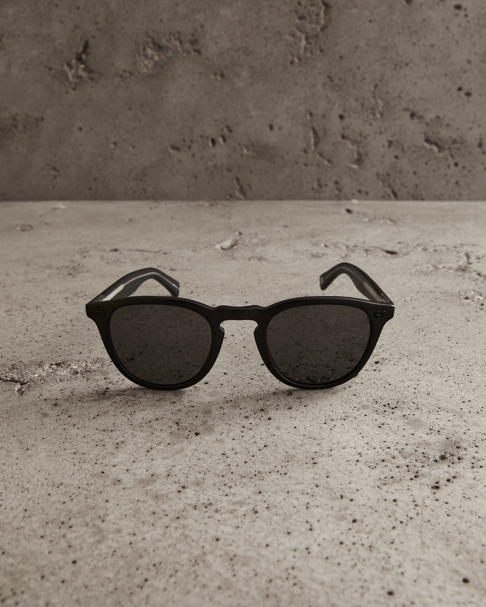 Hampton X Sun Matte Black / Pure Grey Lens