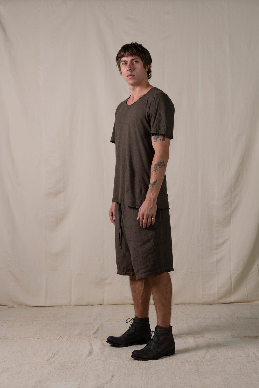 Central Back Seam Cotton Linen T Shirt Brown