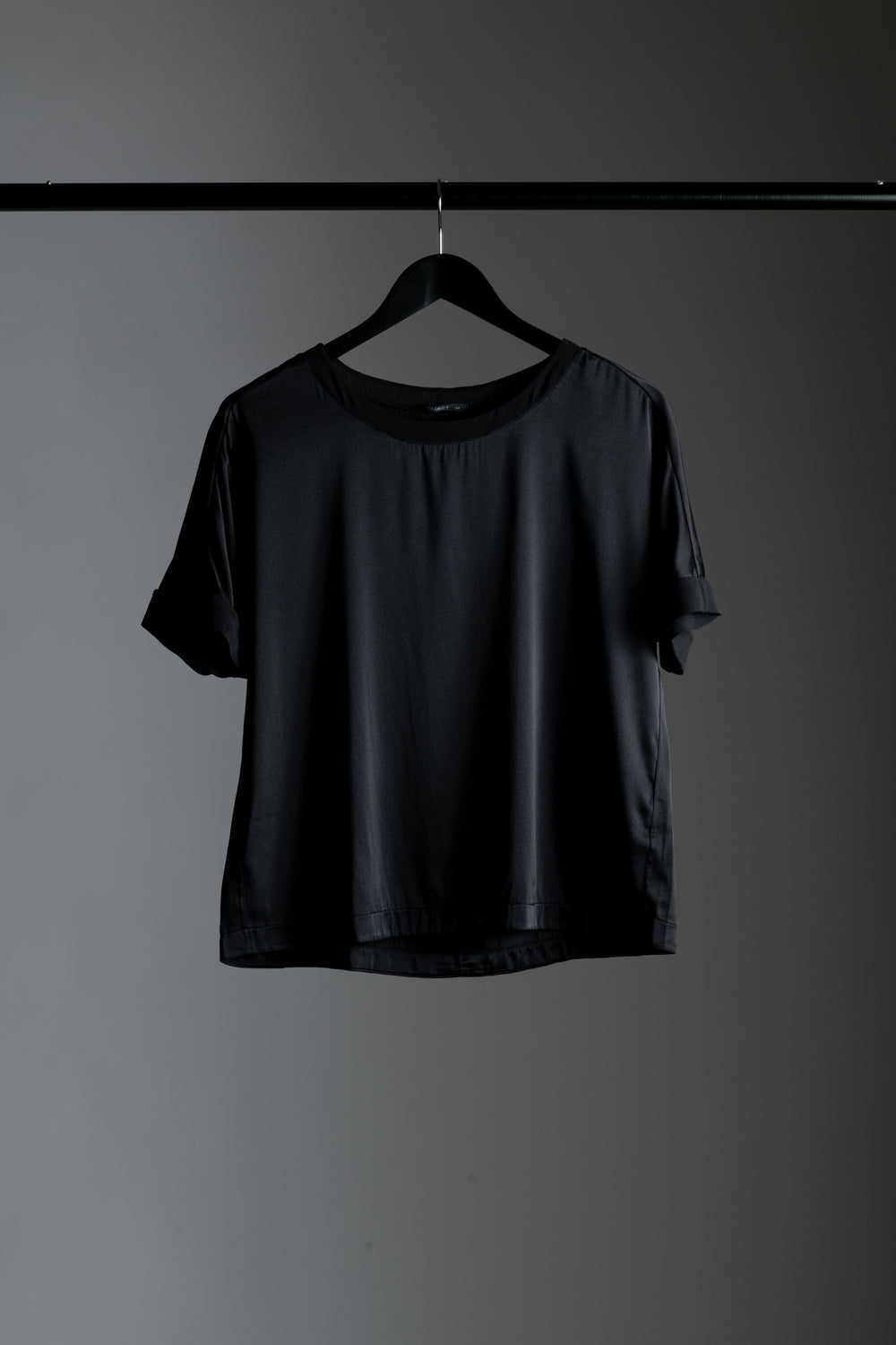 Silk Tee Black CFDTRWU301-10