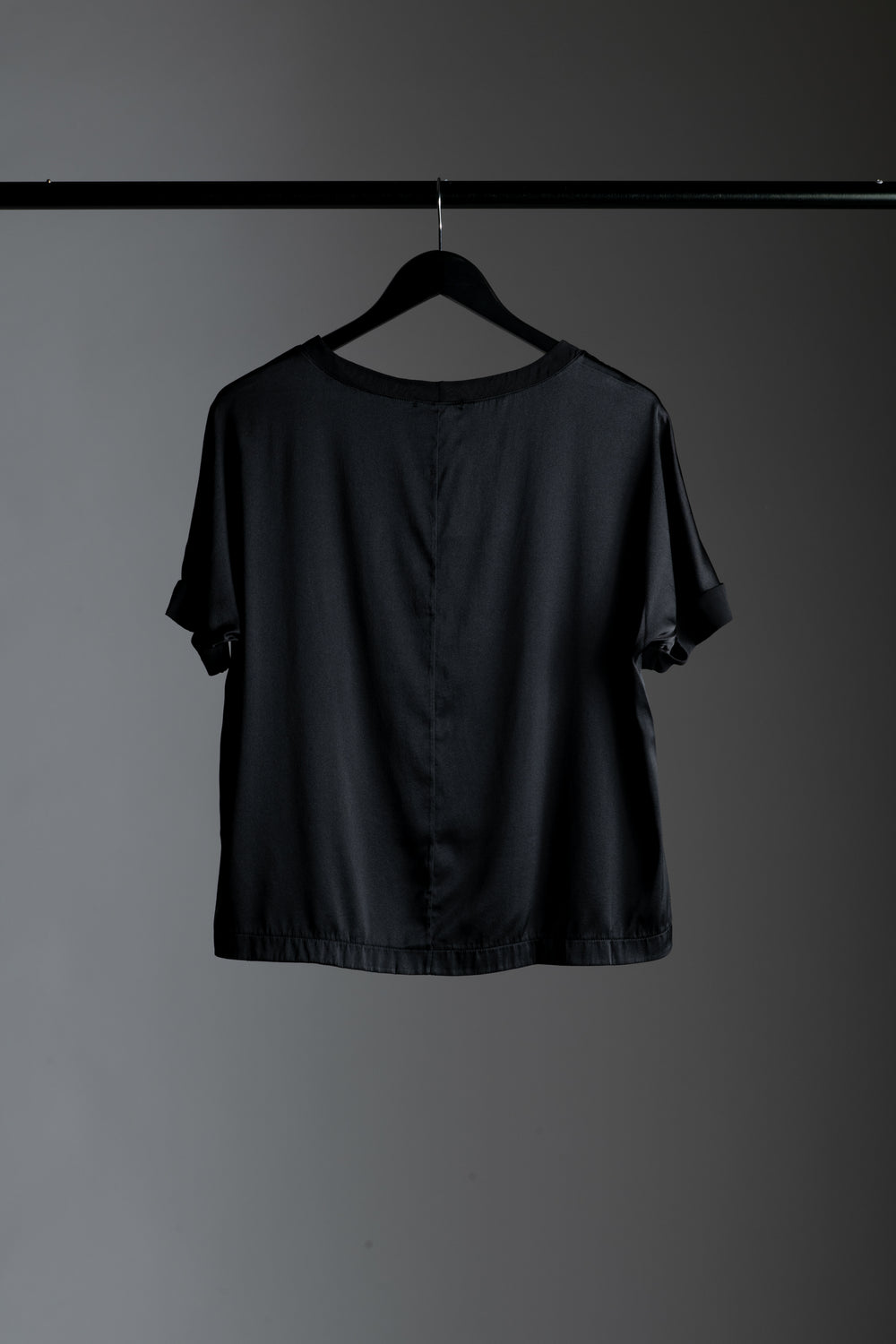 Silk Tee Black CFDTRWU301-10