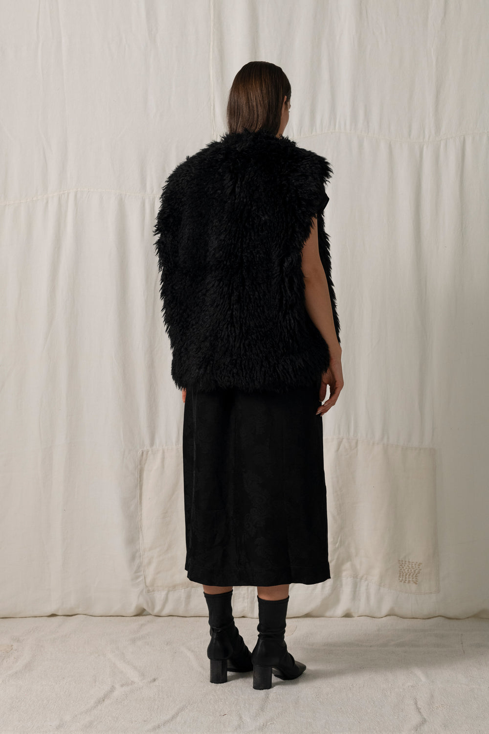 Truss Vest Fur Black