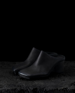 Leather Stone Mule Black